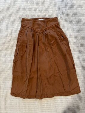 Aritzia Wilfred Gabrielle Skirt Camel Brown Midi Smocked Waist Small